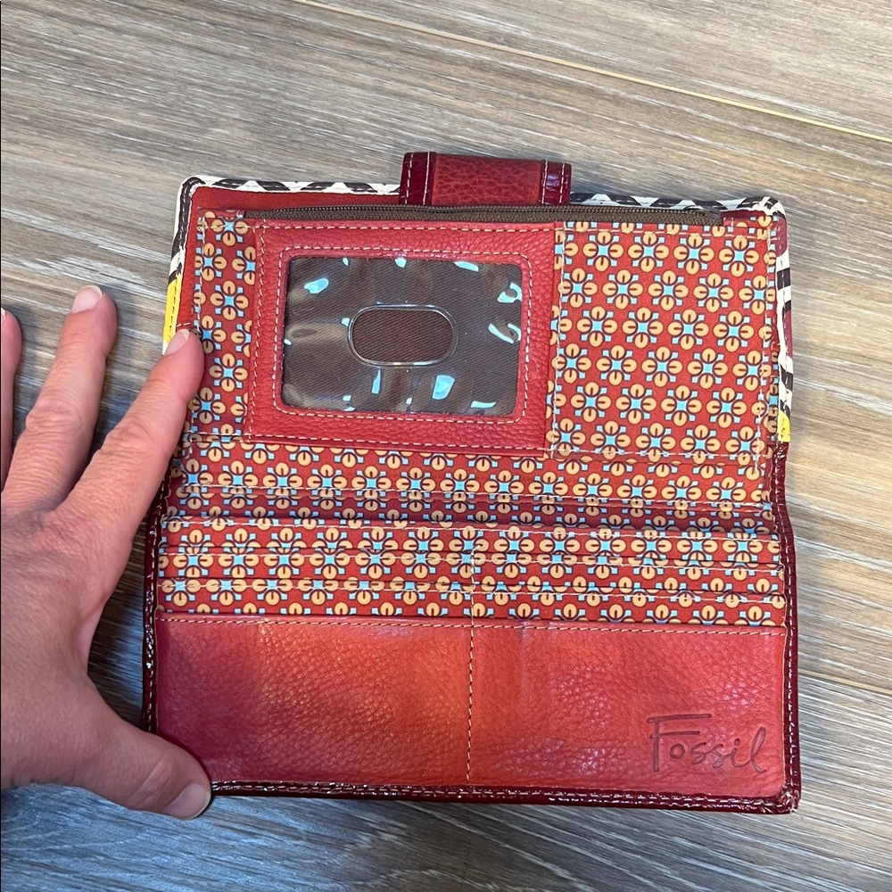 Fossil Colorful Patterned Wallet - Picture 2 of 4